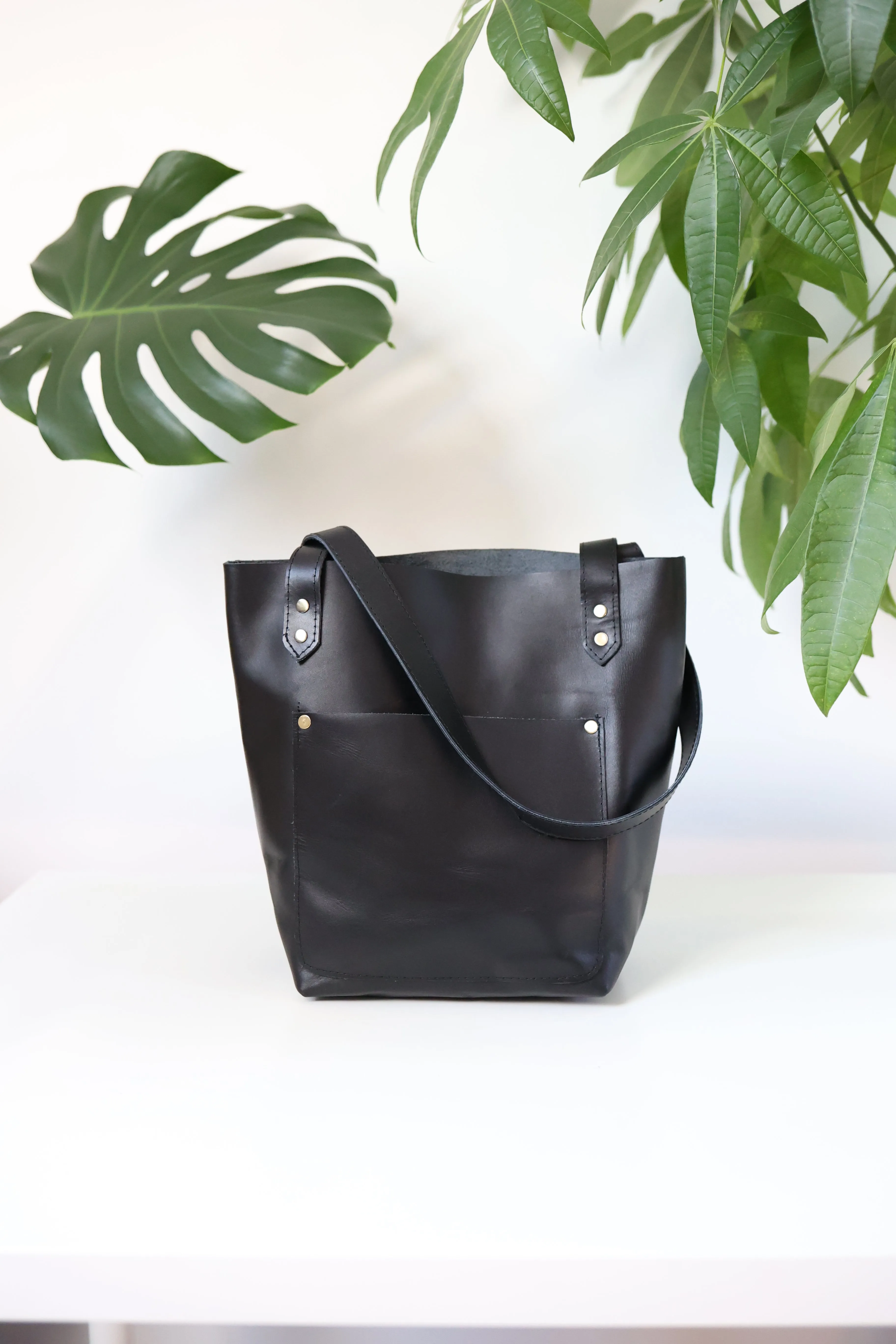 Atlas Day Tote Noir by Jubilee Trading Company